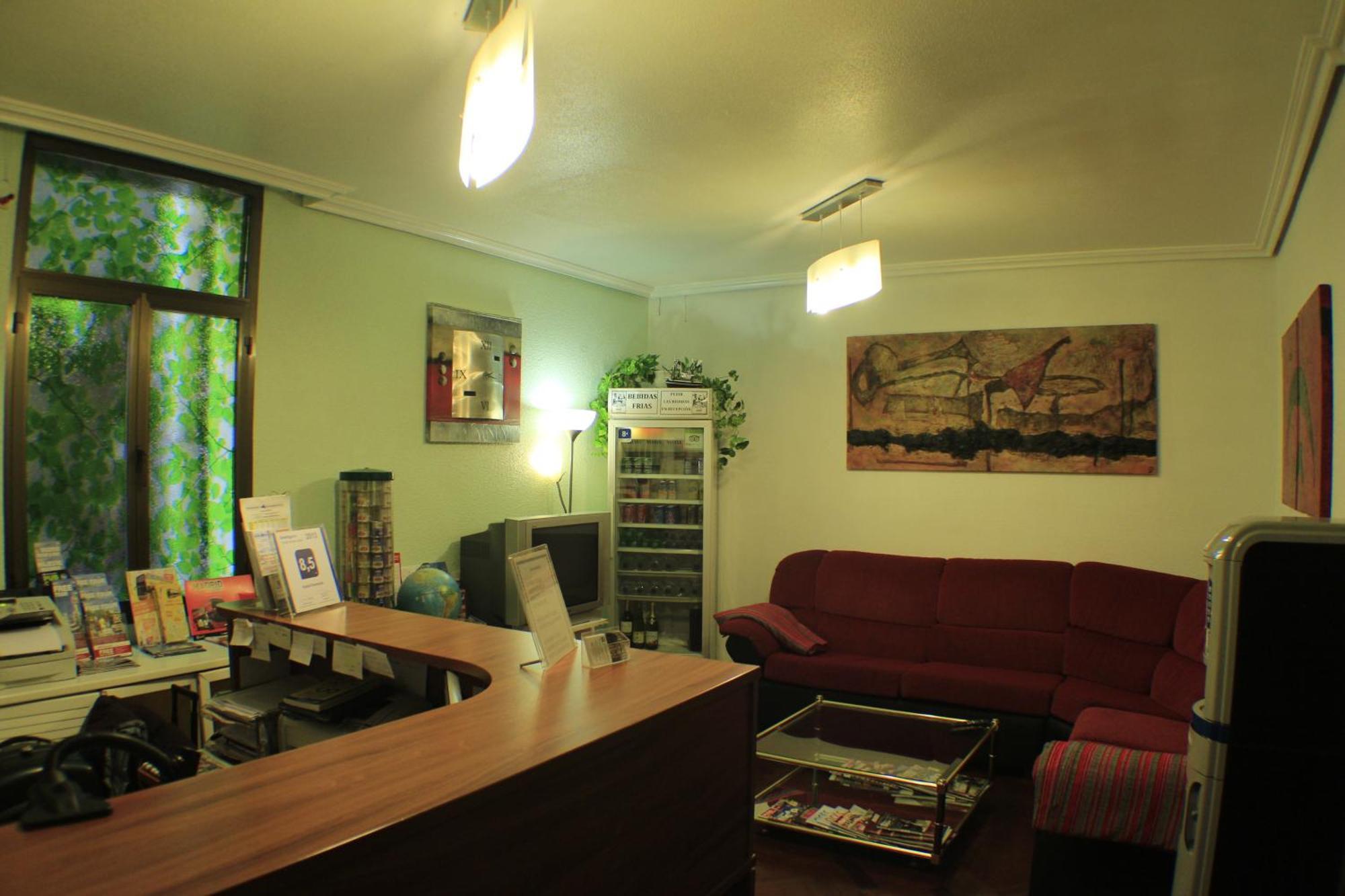 Hostal Esmeralda — Photos 3